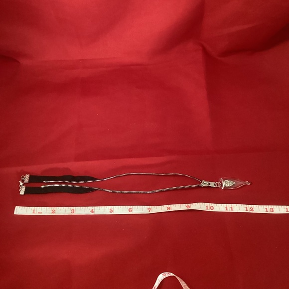 Vanessa Yanow black and silvertone zipper necklace - Picture 5 of 5